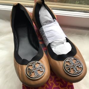 NEW Tory Burch Caroline Ballet flats shoes tan 10